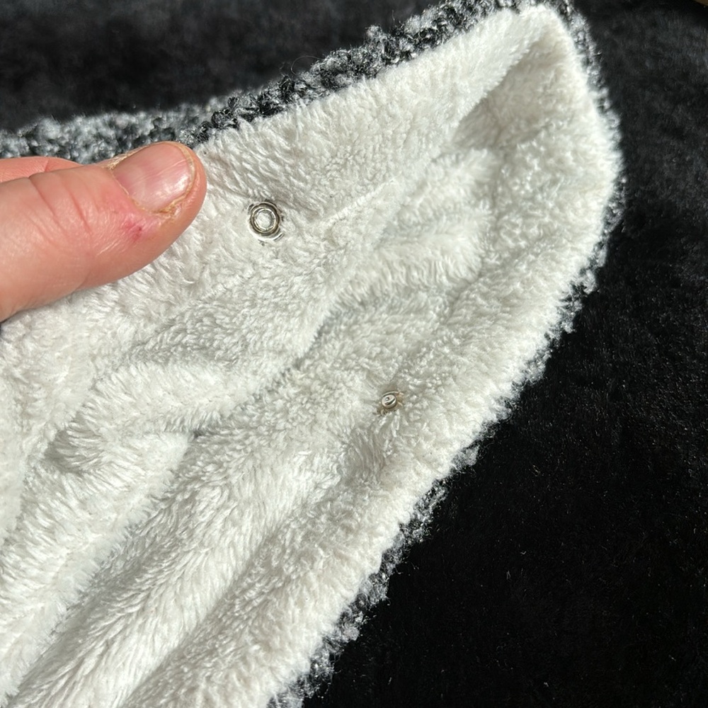 Carter’s Gray Hooded Sweater Cape White Fleece Lined Snap Sleeves Hoodie 18M
